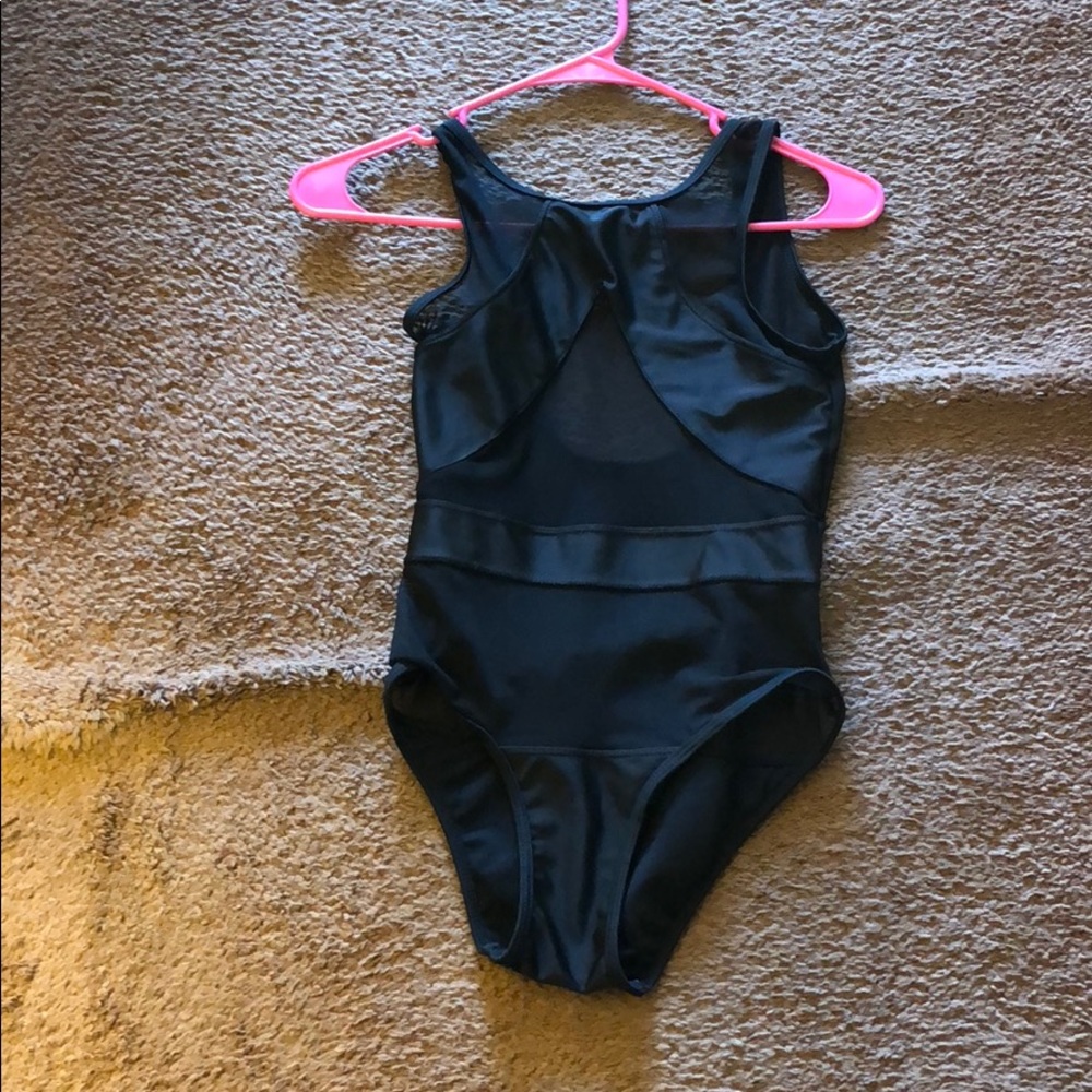 Super sexy sleek black bathing suit 👙